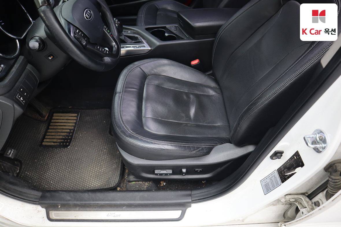 Kia K5 2011 - Image 20