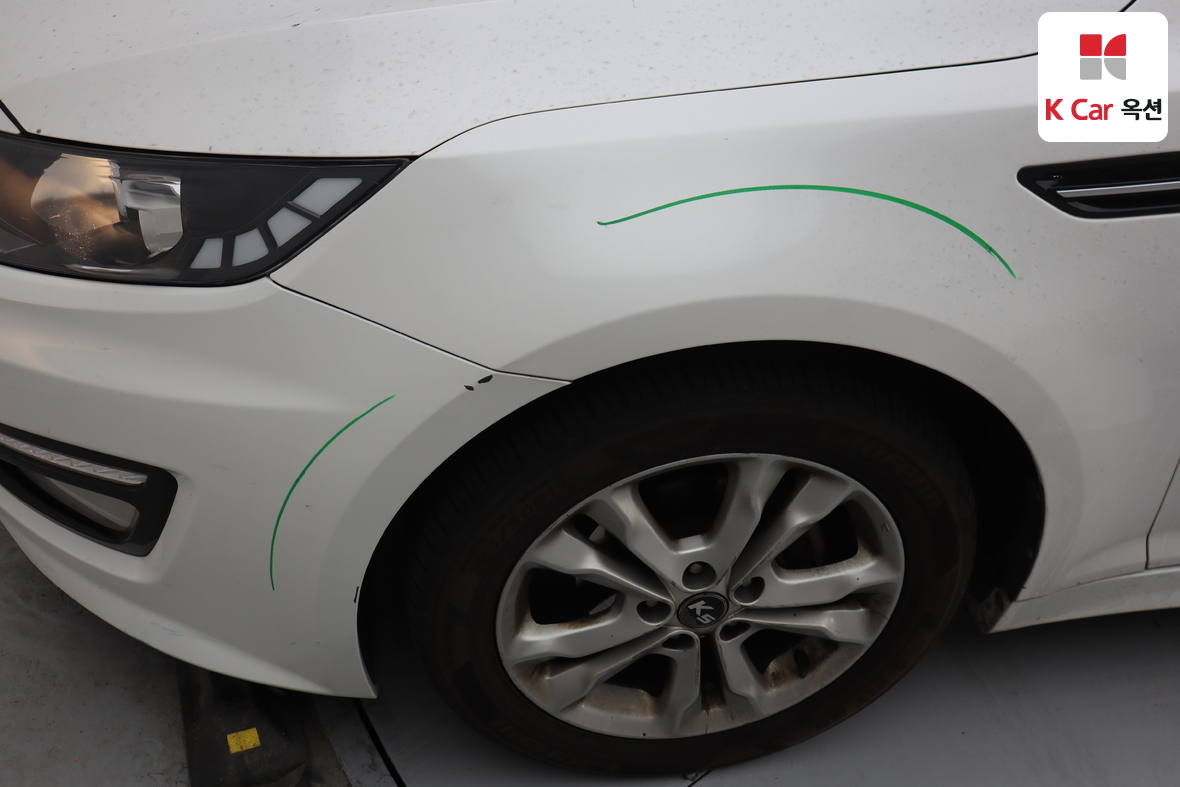 Kia K5 2011 - Image 36