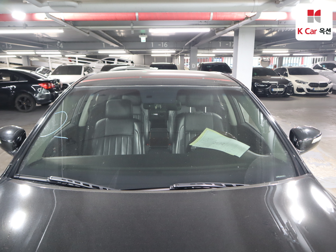 Hyundai Genesis 2011 - Image 32