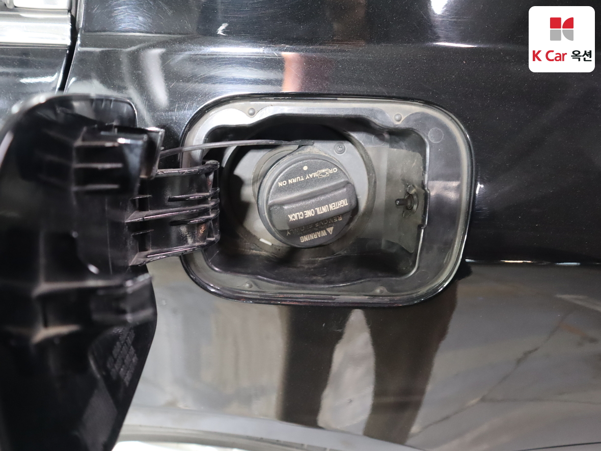 Hyundai Genesis 2011 - Image 23