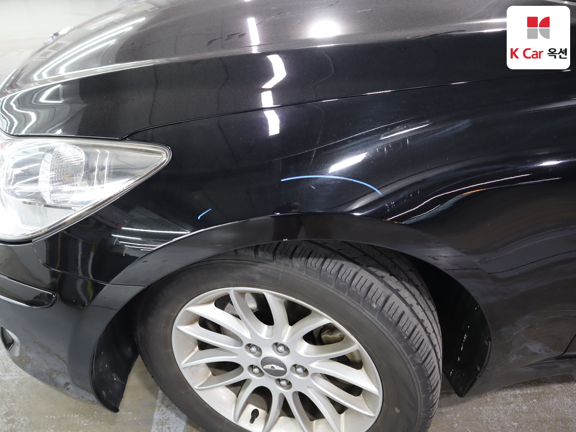 Hyundai Genesis 2011 - Image 35