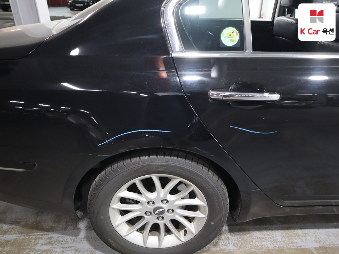 Hyundai Genesis 2011 - Image 40