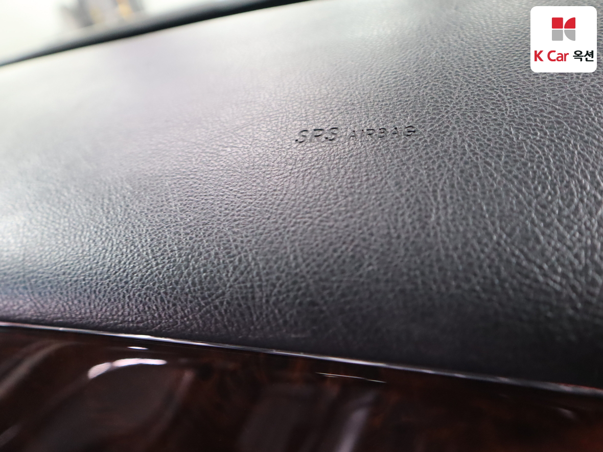 Hyundai Genesis 2011 - Image 29