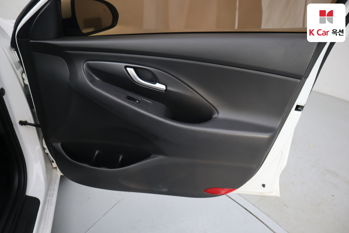 Hyundai i30 2017 - Image 27