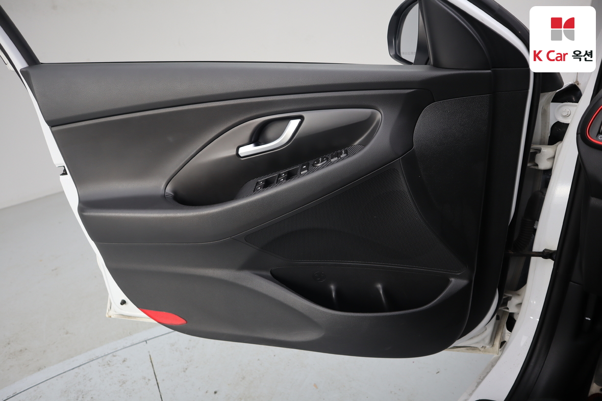 Hyundai i30 2017 - Image 8