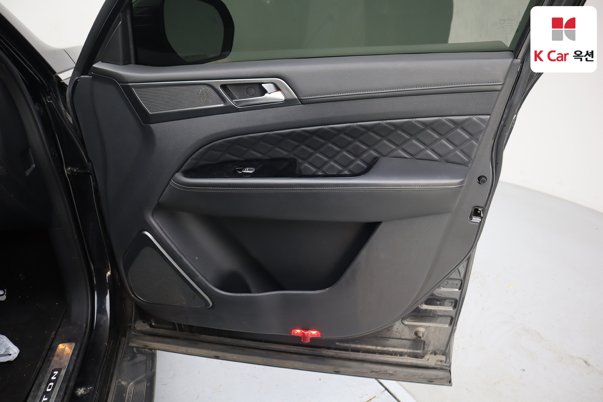 KG Mobility Rexton 2020 - Image 30