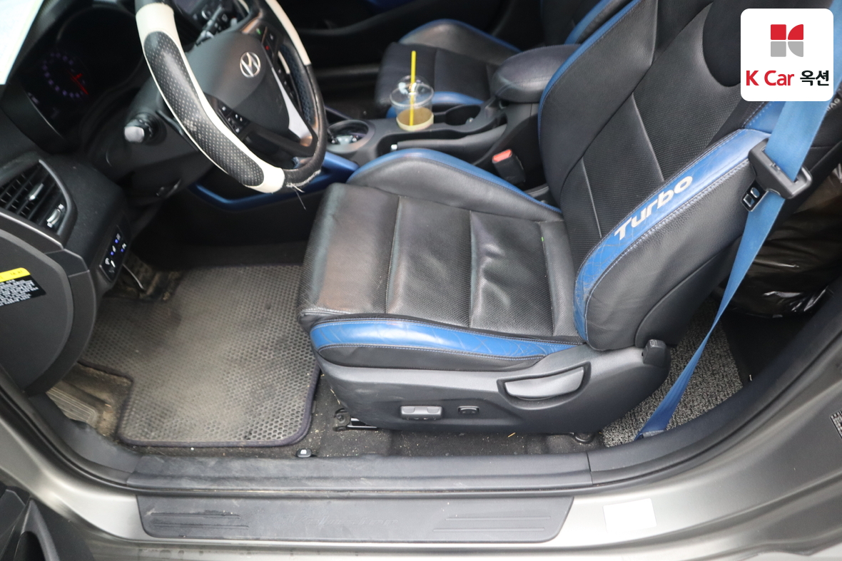 Hyundai Veloster 2017 - Image 20