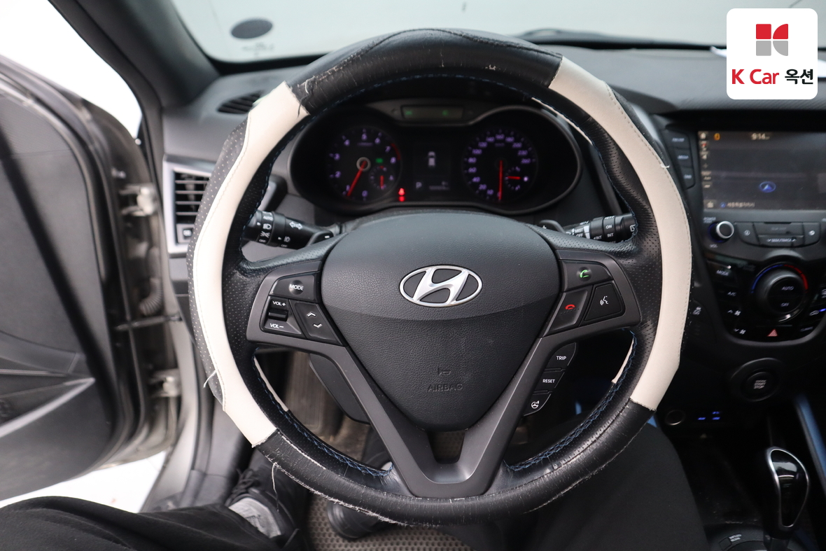 Hyundai Veloster 2017 - Image 10