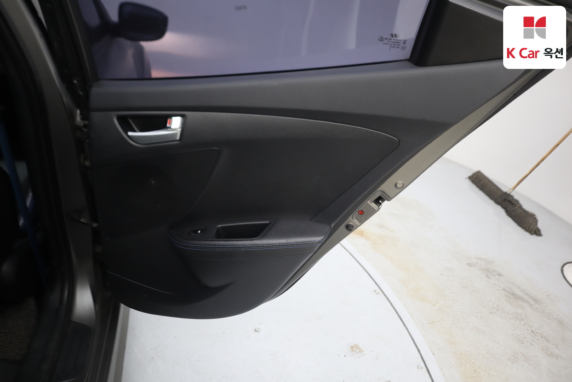 Hyundai Veloster 2017 - Image 27