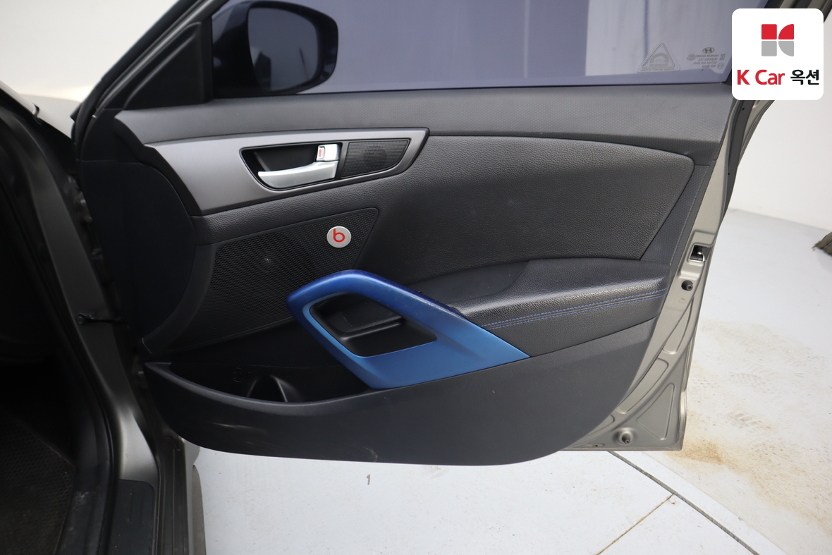 Hyundai Veloster 2017 - Image 29