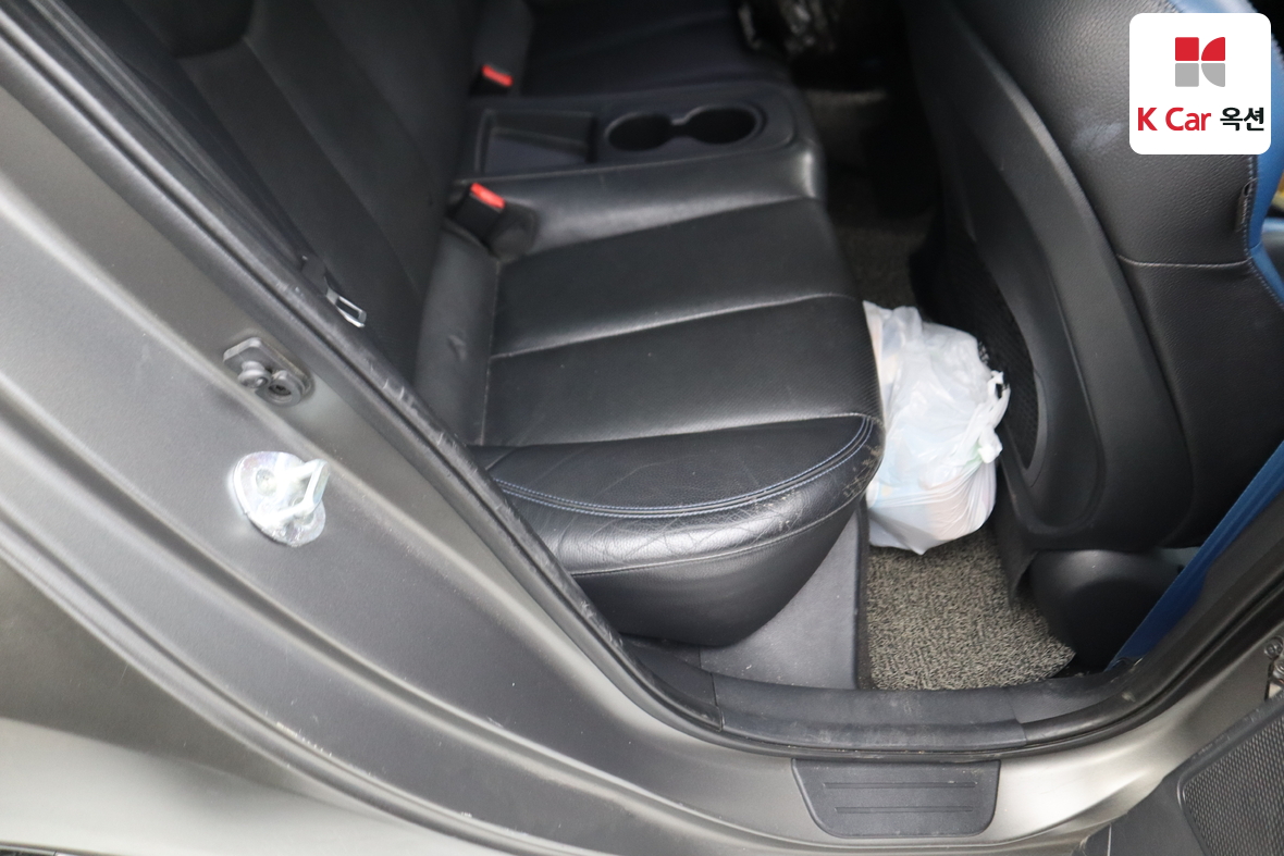 Hyundai Veloster 2017 - Image 28