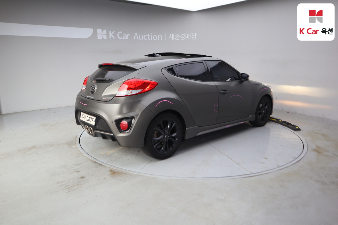 Hyundai Veloster 2017 - Image 2