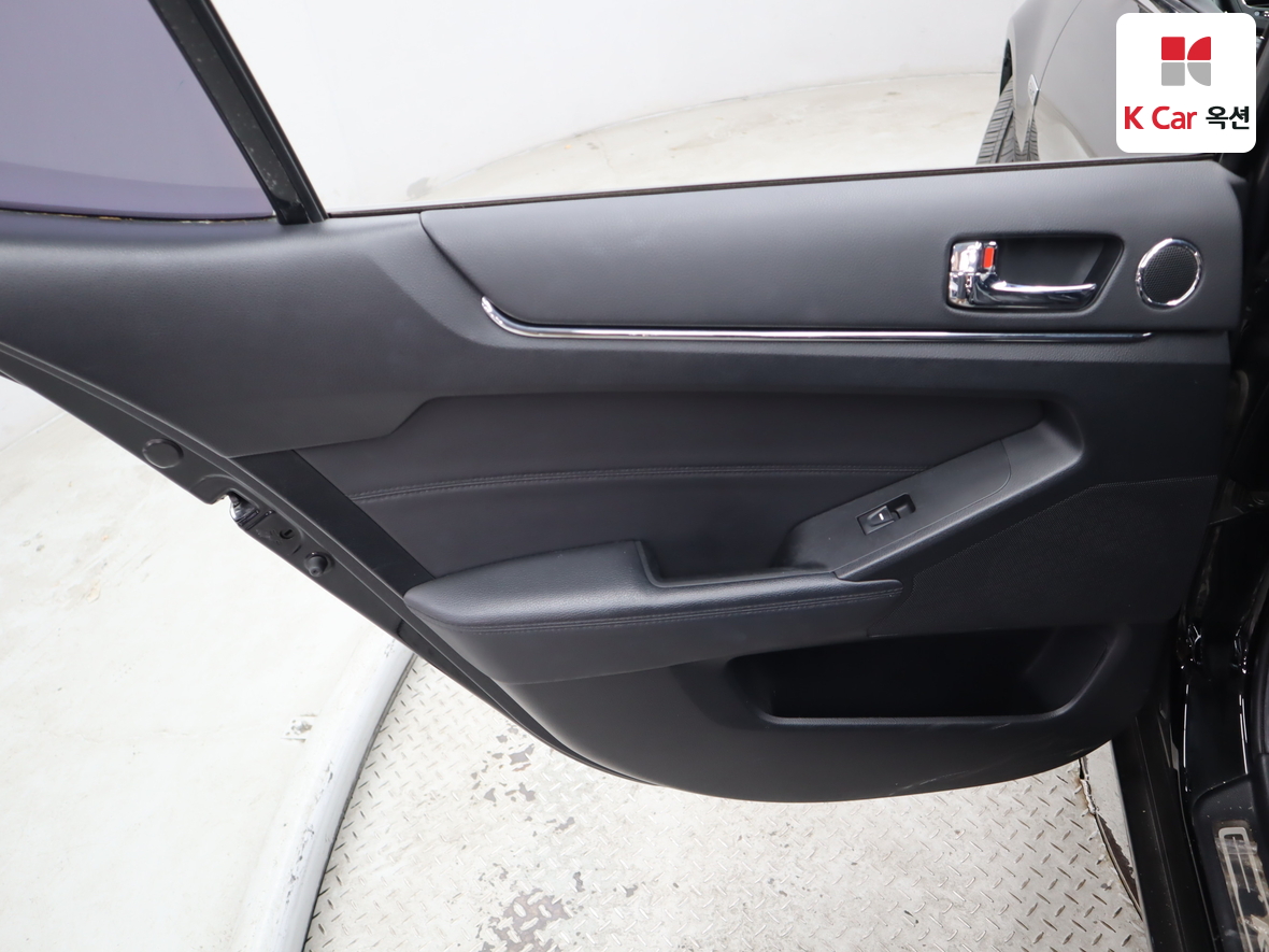 كيا K7 2010 - صورة 21