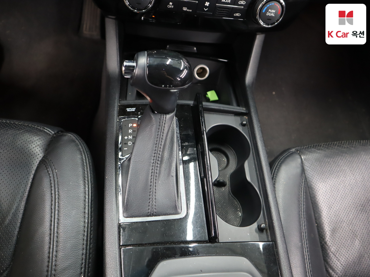 كيا K7 2010 - صورة 16