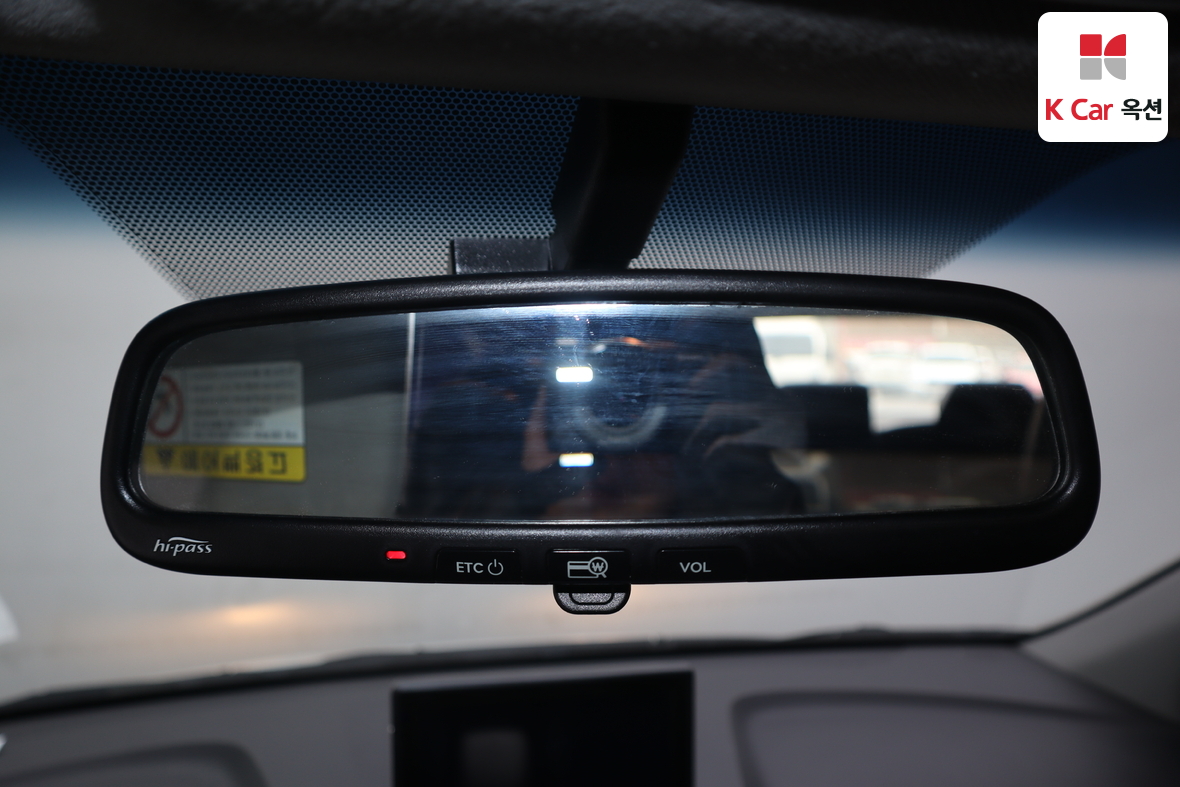 Hyundai Accent 2012 - Image 12