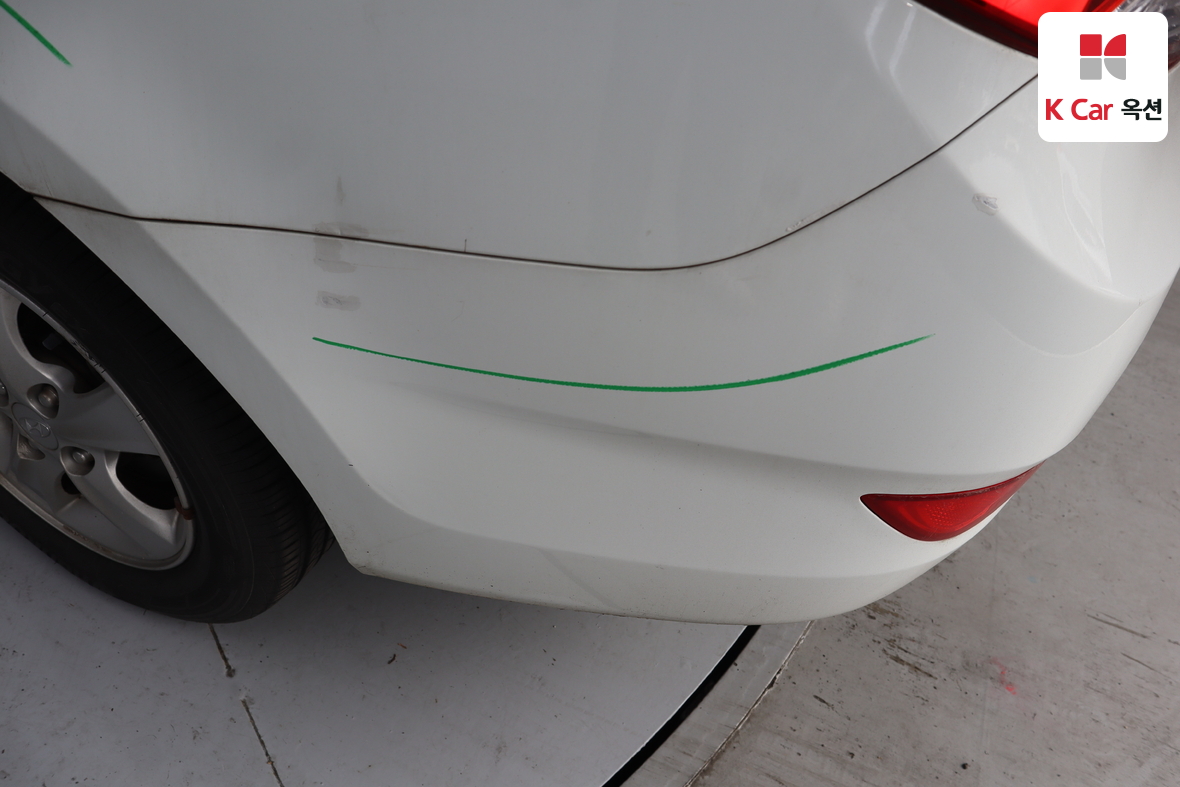 Hyundai Accent 2012 - Image 35