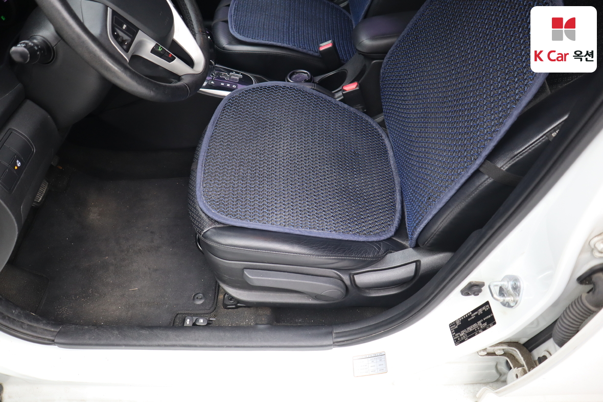 Hyundai Accent 2012 - Image 18