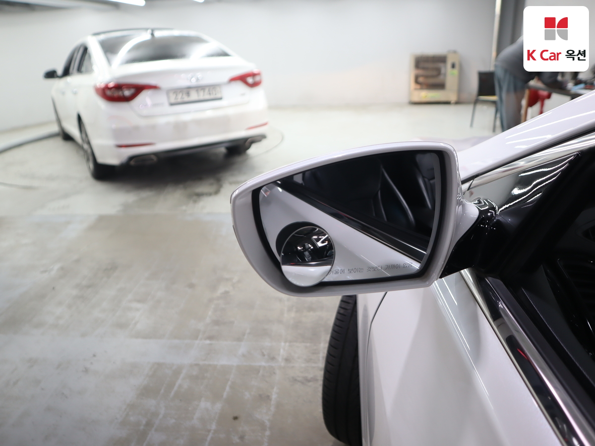 Hyundai AZERA 2017 - Image 25