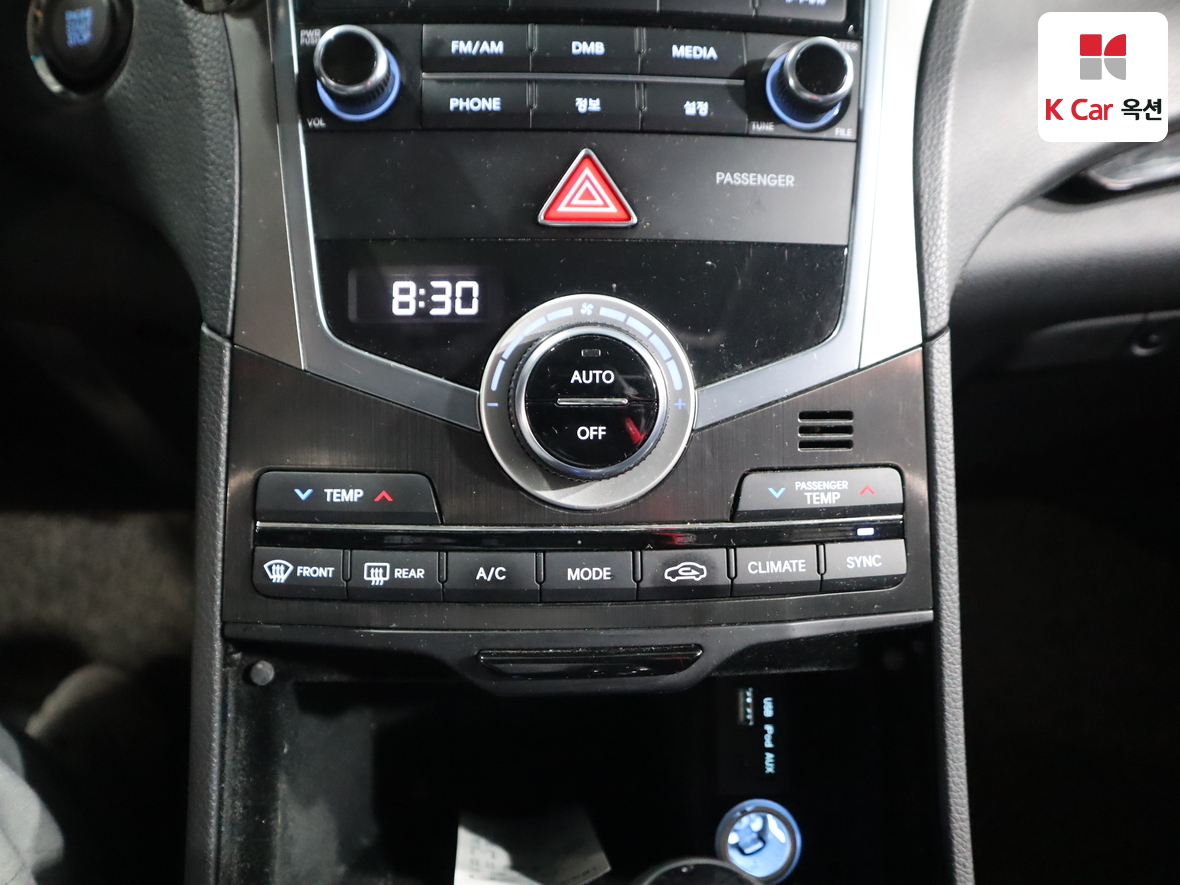 Hyundai AZERA 2017 - Image 16