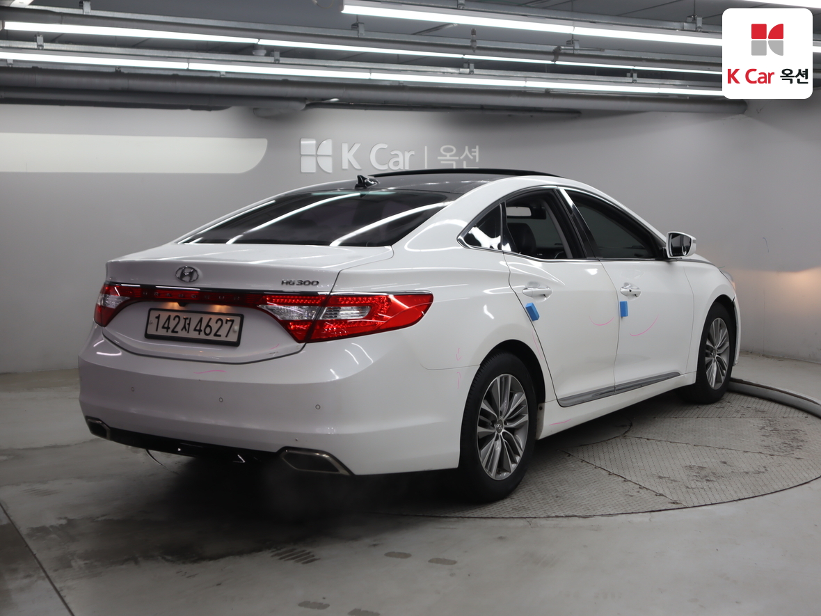 Hyundai AZERA 2017 - Image 2