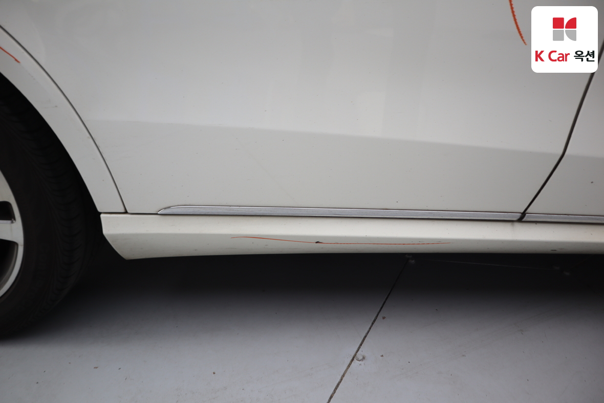 Mercedes-Benz E-Class 2014 - Image 43