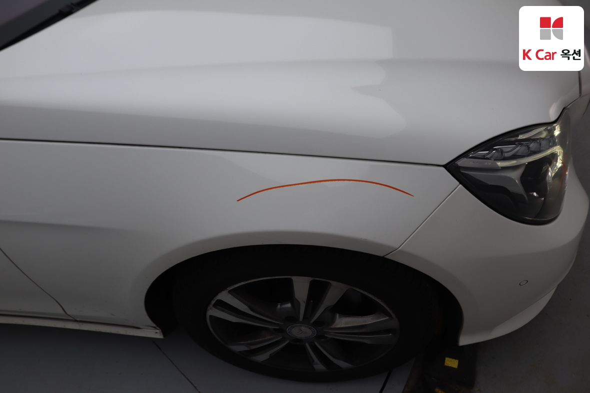 Mercedes-Benz E-Class 2014 - Image 46