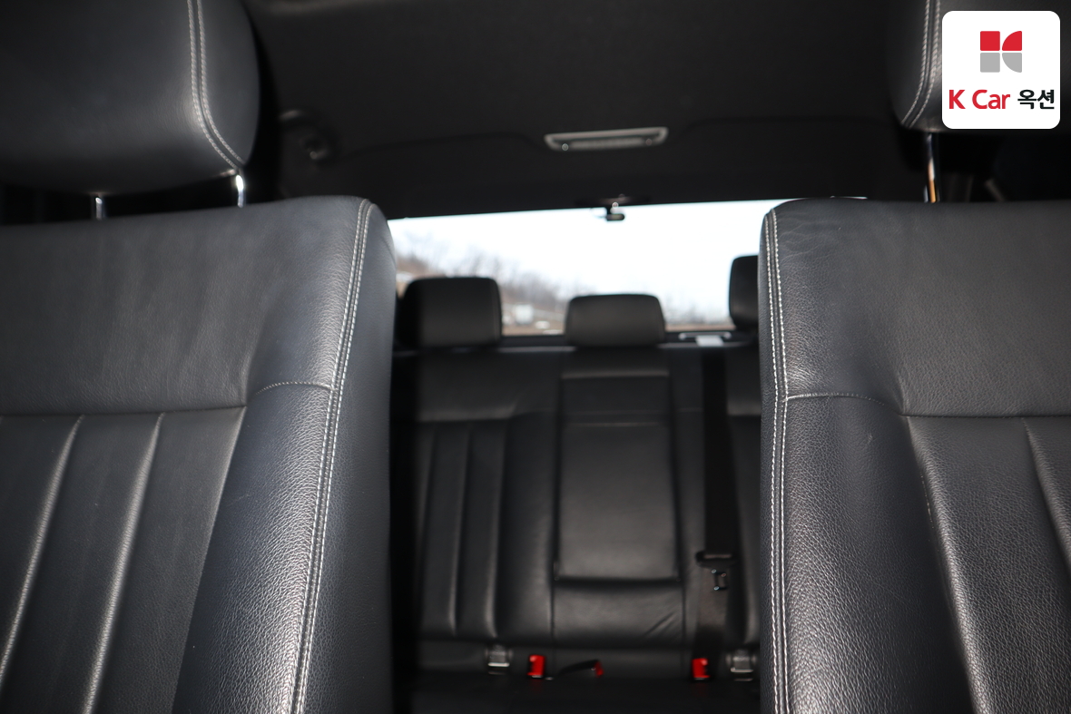 Mercedes-Benz E-Class 2014 - Image 20