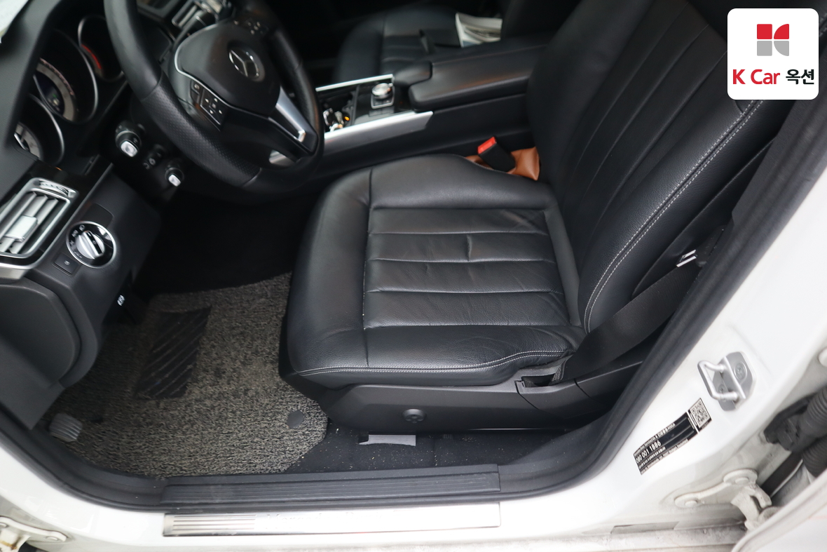 Mercedes-Benz E-Class 2014 - Image 21