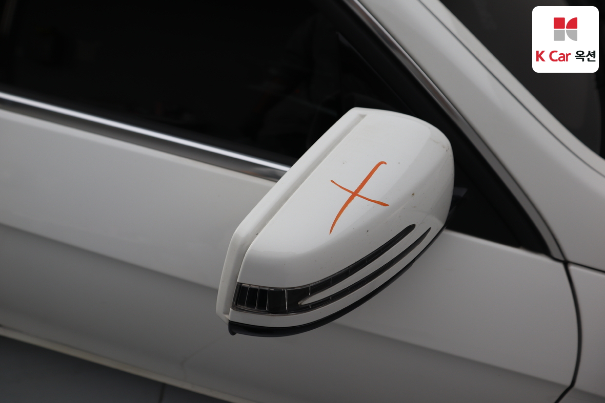 Mercedes-Benz E-Class 2014 - Image 45