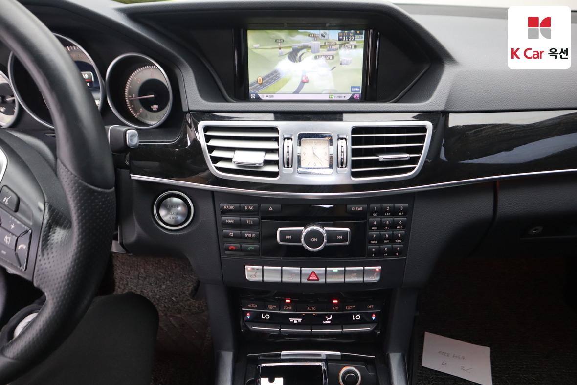 Mercedes-Benz E-Class 2014 - Image 6