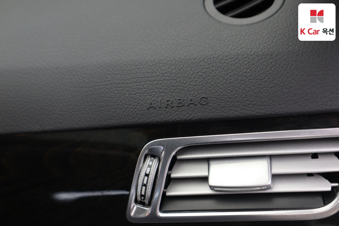 Mercedes-Benz E-Class 2014 - Image 33