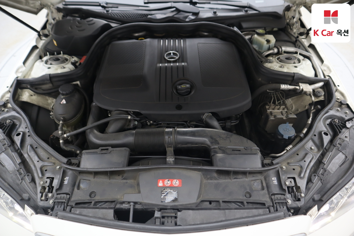 Mercedes-Benz E-Class 2014 - Image 35