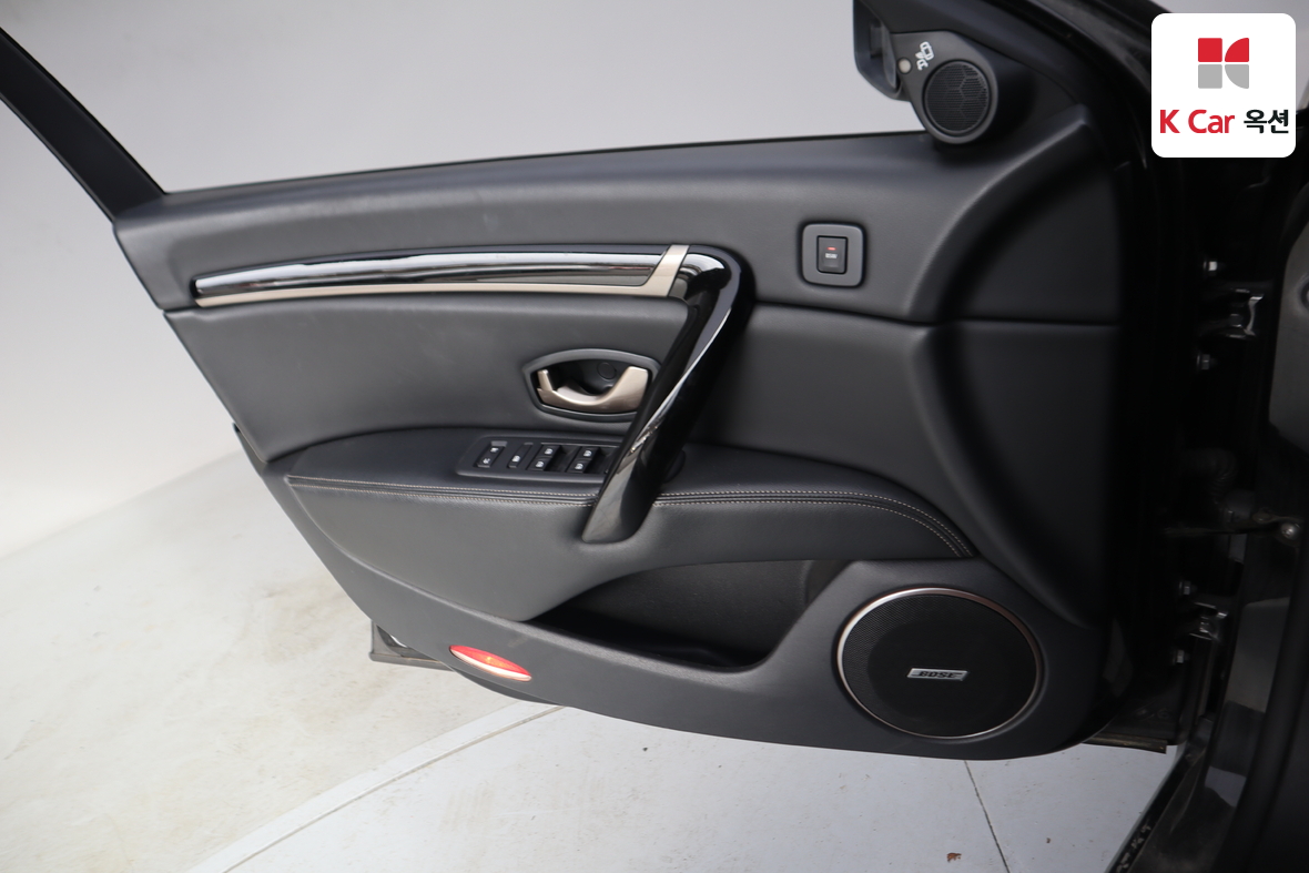 Renault Samsung SM7 2016 - Image 8