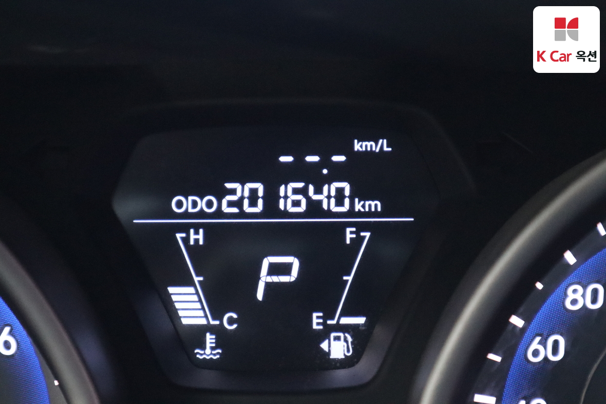 Hyundai Elantra 2011 - Image 4