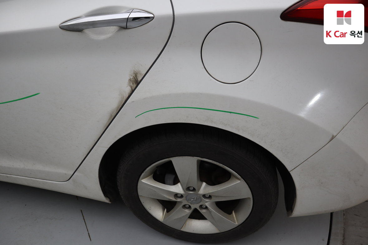 Hyundai Elantra 2011 - Image 36