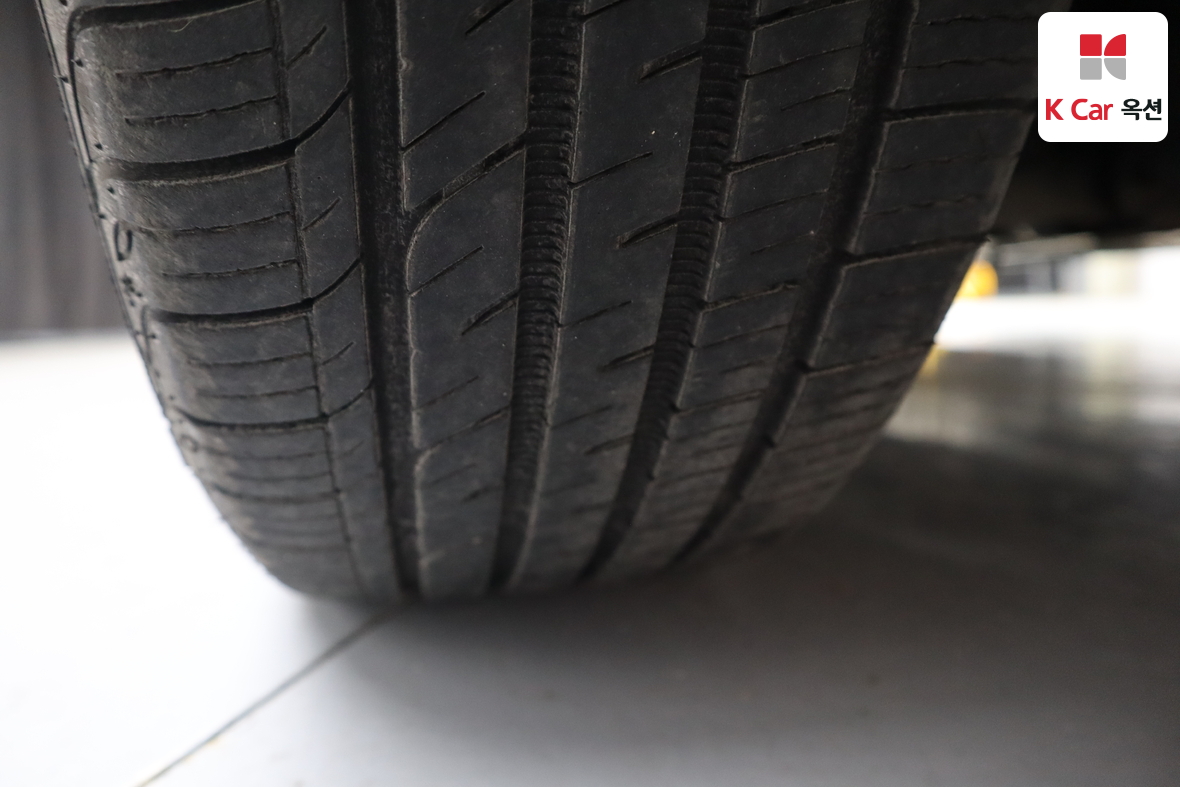 Hyundai Elantra 2011 - Image 29