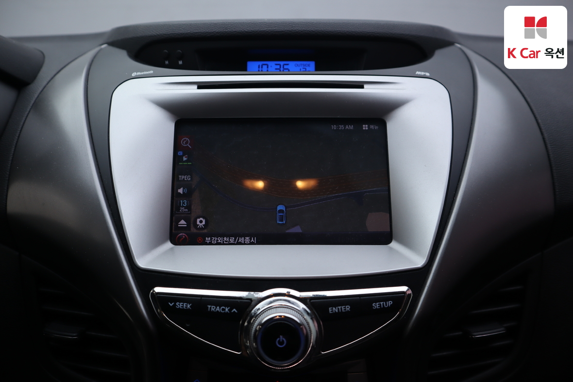 Hyundai Elantra 2011 - Image 13