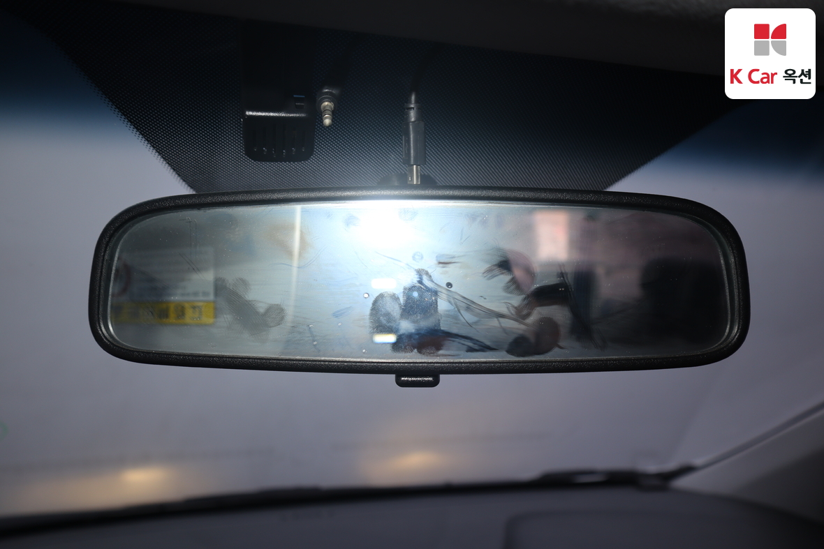 Hyundai Elantra 2011 - Image 12