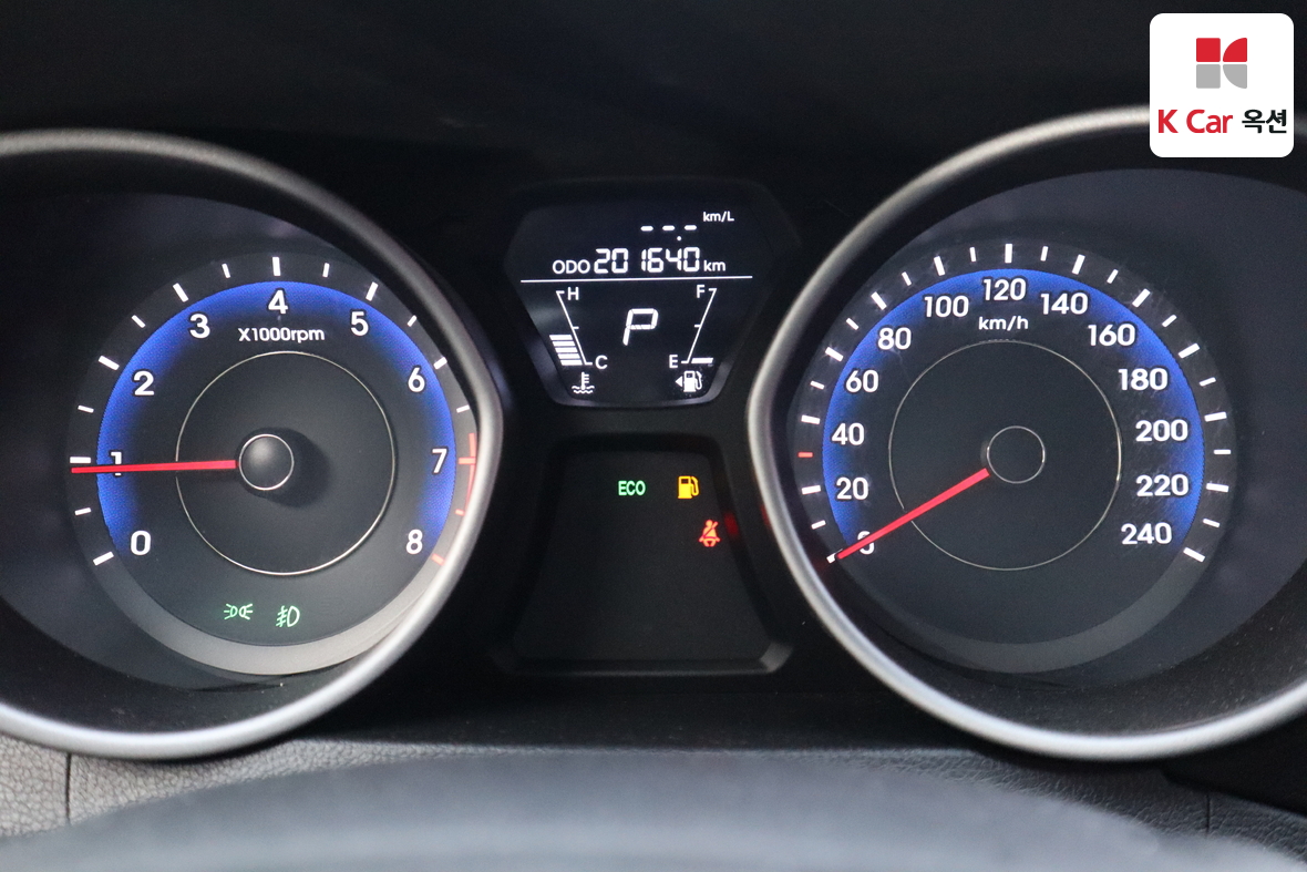 Hyundai Elantra 2011 - Image 5