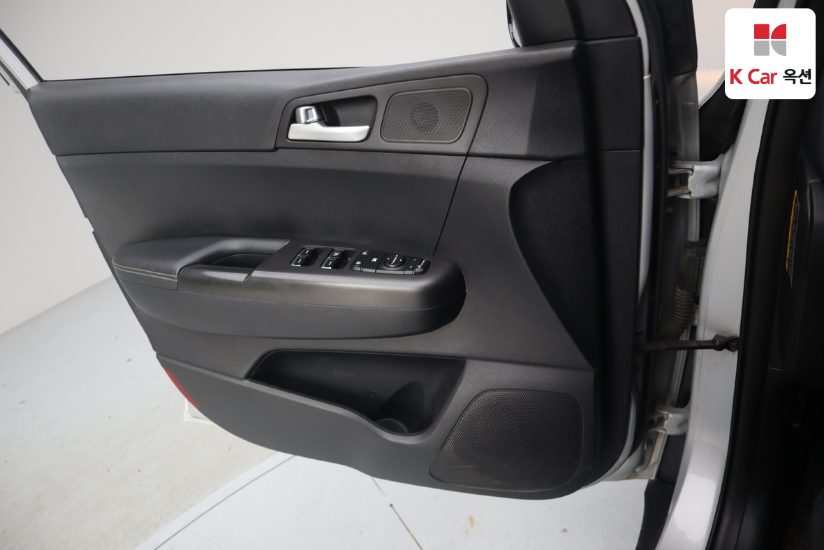 Kia Sportage 2017 - Image 8