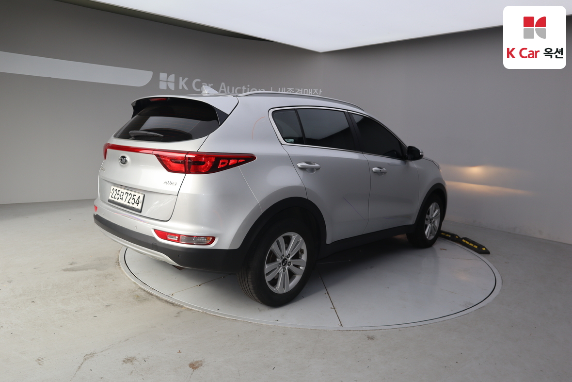 Kia Sportage 2017 - Image 2
