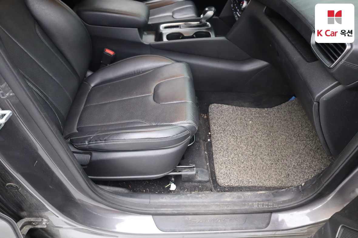 هيونداي سانتافي 2019 - صورة 29