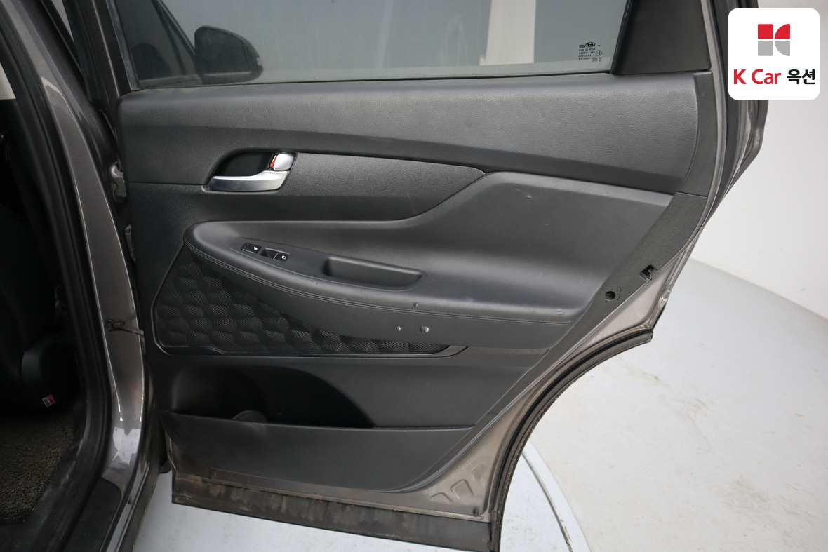 هيونداي سانتافي 2019 - صورة 26