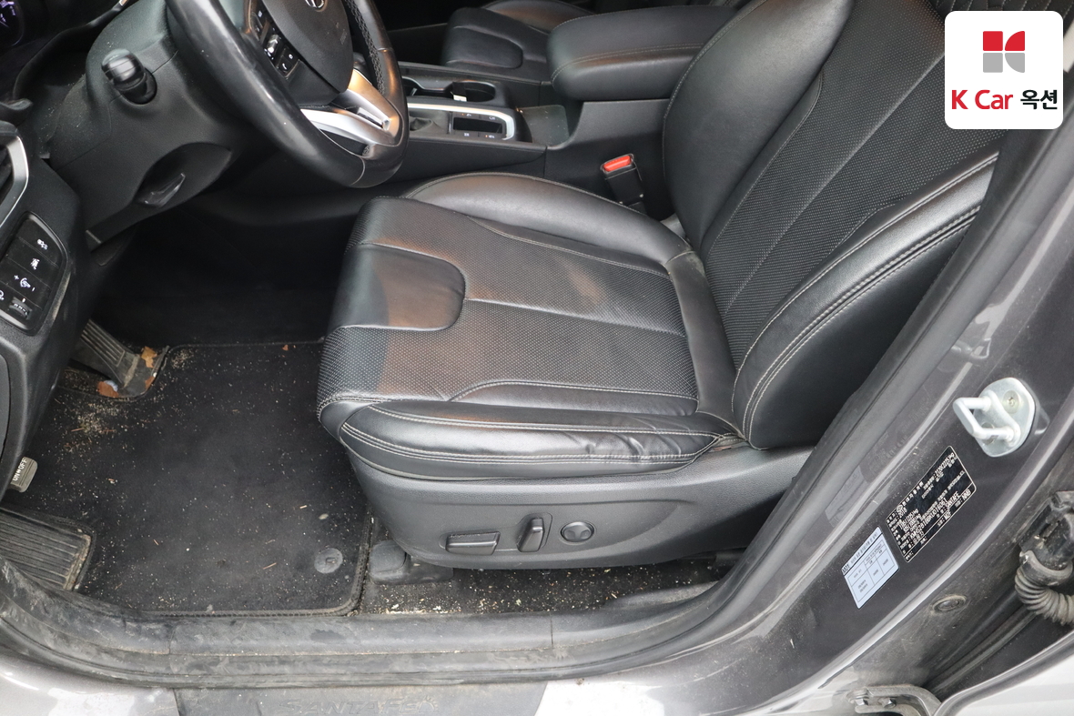 هيونداي سانتافي 2019 - صورة 19