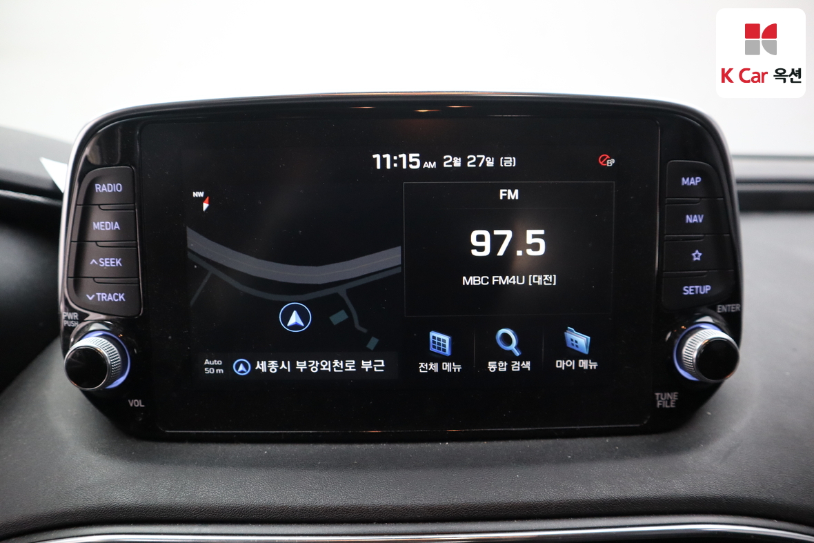 هيونداي سانتافي 2019 - صورة 13