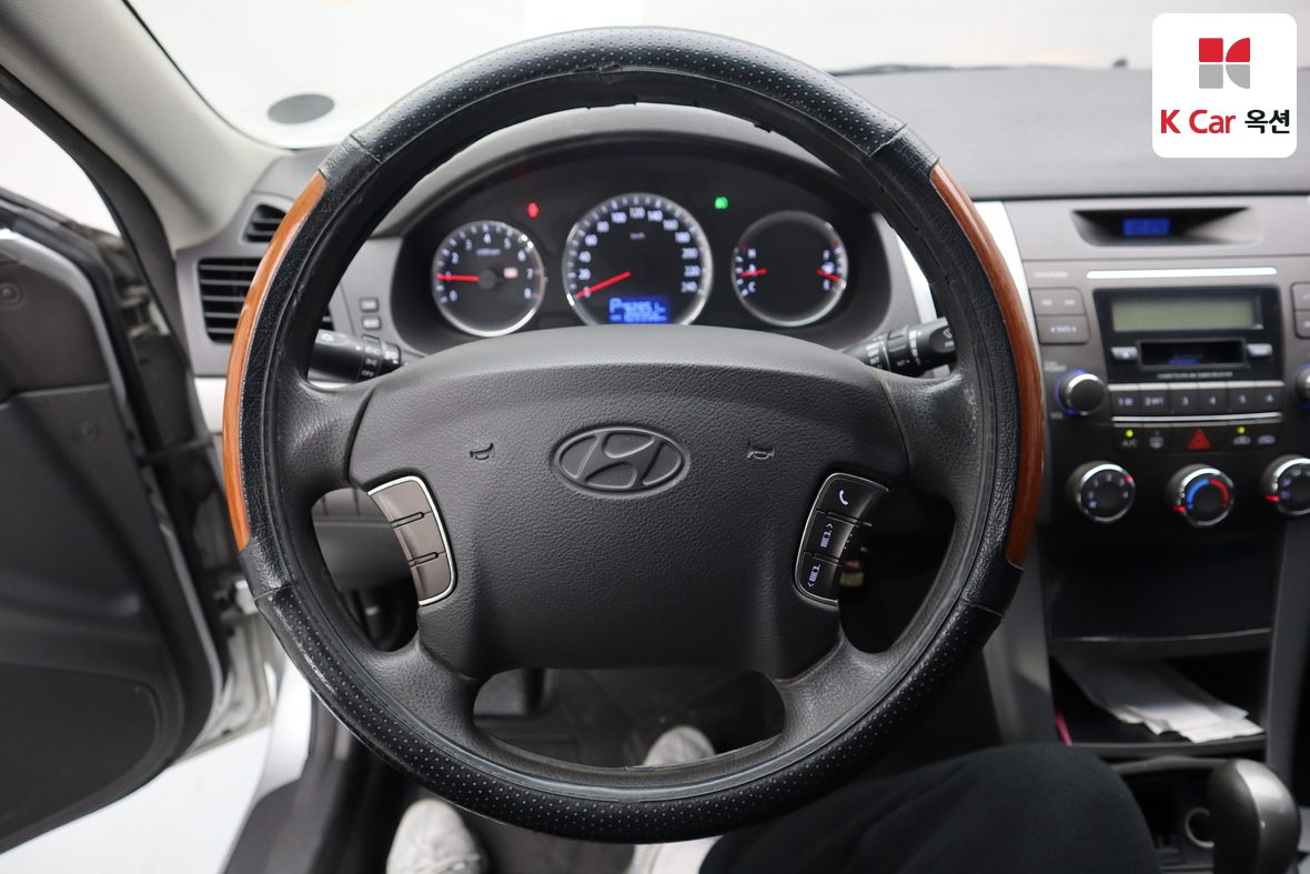 هيونداي سوناتا 2009 - صورة 10