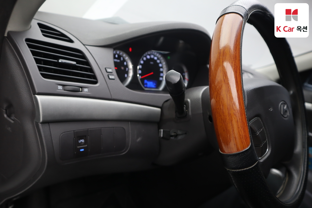 هيونداي سوناتا 2009 - صورة 9