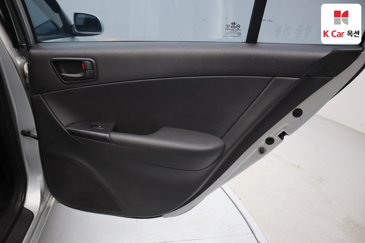 هيونداي سوناتا 2009 - صورة 23