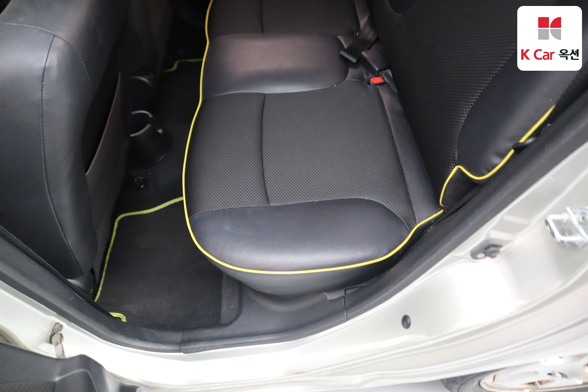 كيا مورنينج 2011 - صورة 23