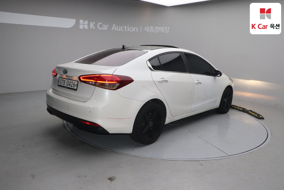 Kia K3 2016 - Image 2
